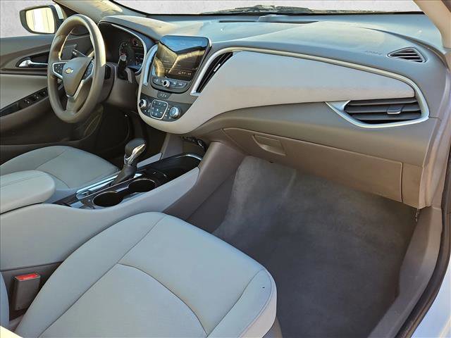 Used 2022 Chevrolet Malibu LT image 19
