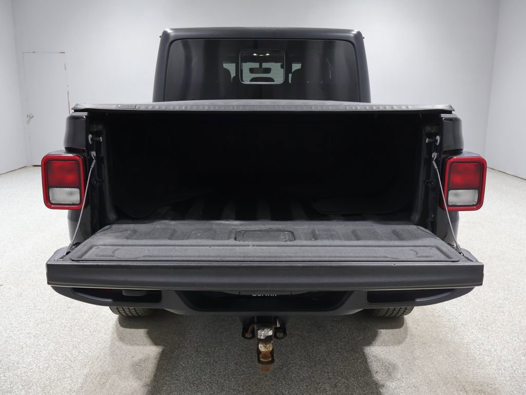 Used 2020 Jeep Gladiator Overland image 5