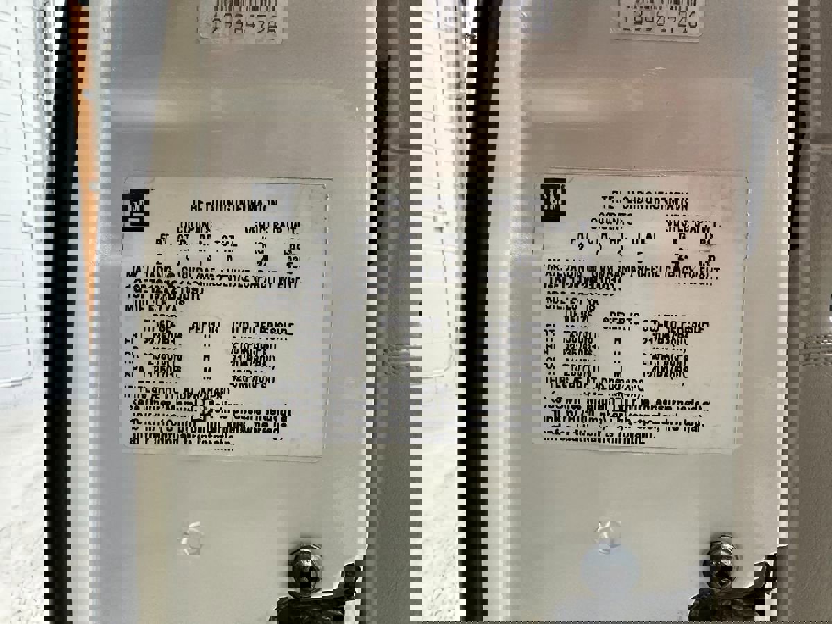 Used 2002 Cadillac Eldorado Touring w/ Preffered Equipment Group FWD image 18