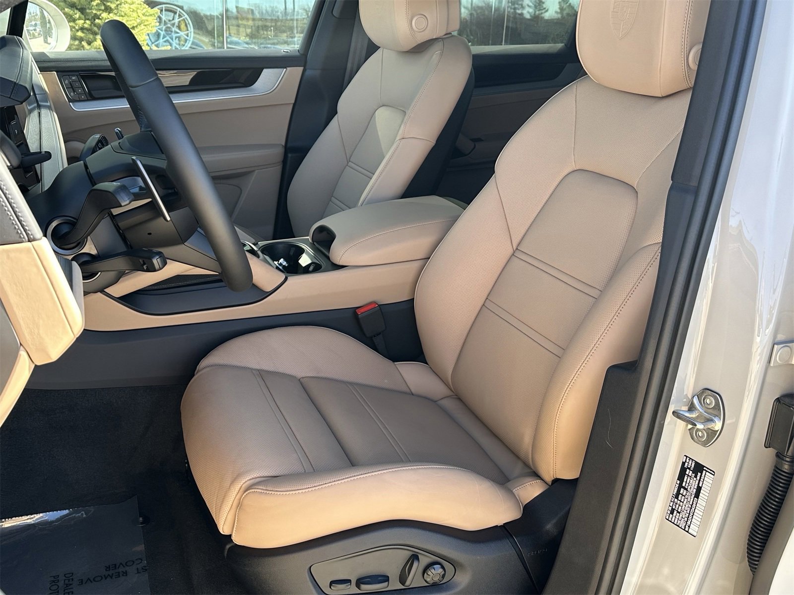 New 2026 Porsche Cayenne Coupe image 5