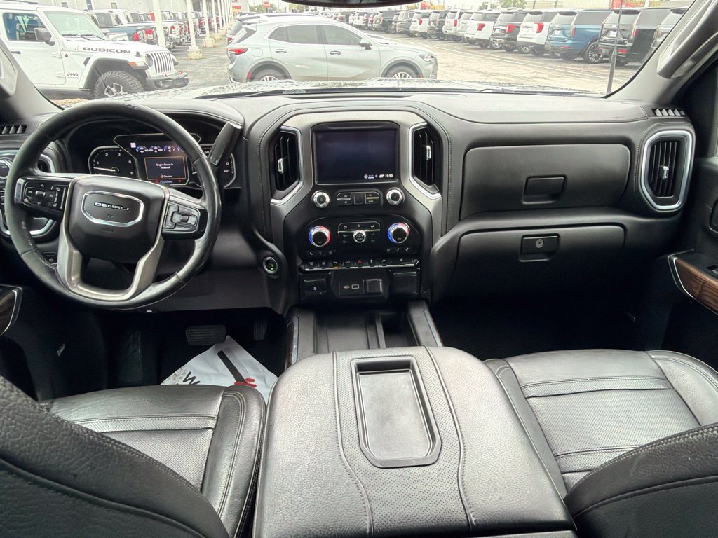 Used 2022 GMC Sierra 3500 Denali AWD/4WD image 21