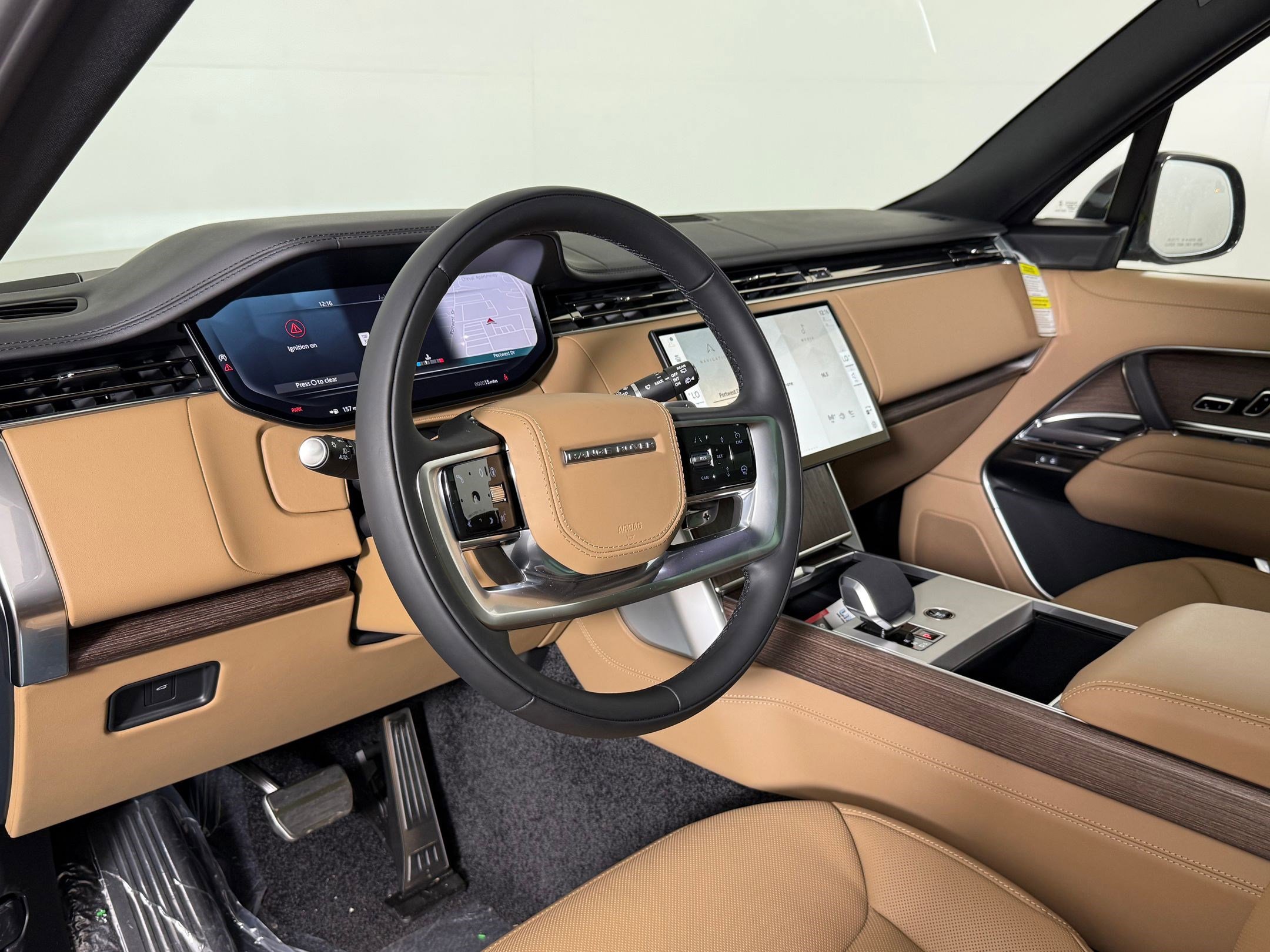 New 2026 Land Rover Range Rover Long Wheelbase SE image 4
