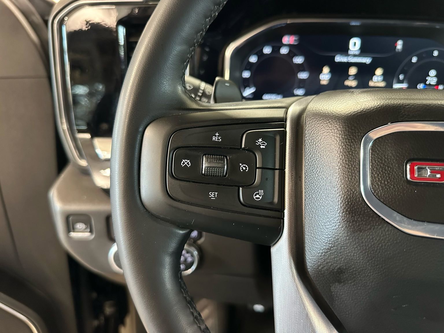 Used 2024 GMC Sierra 1500 Elevation image 18