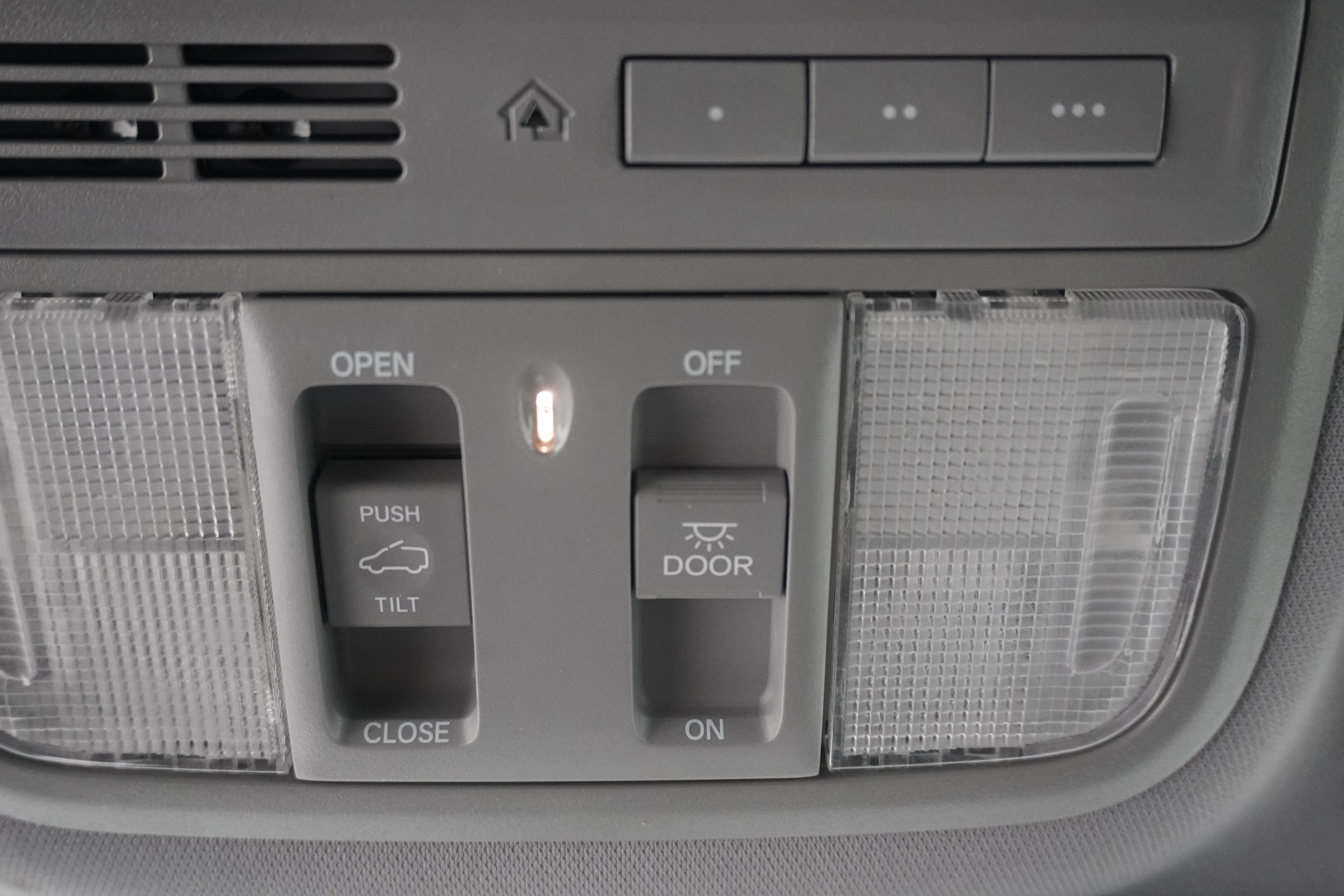 Used 2018 Honda CR-V Touring image 24