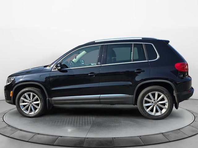 Used 2017 Volkswagen Tiguan Wolfsburg Edition AWD/4WD image 2