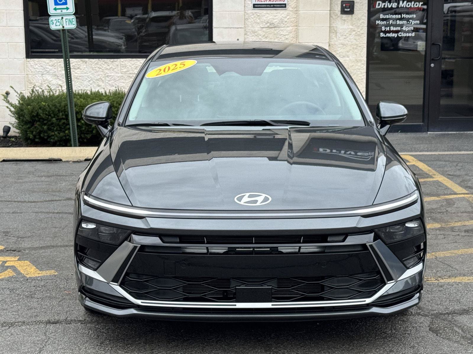 Used 2025 Hyundai Sonata SEL AWD/4WD image 14
