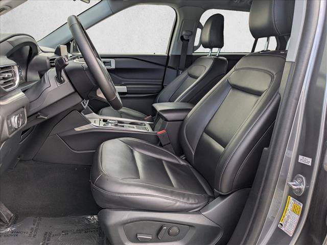 Used 2022 Ford Explorer XLT w/ Equipment Group 202A RWD image 17