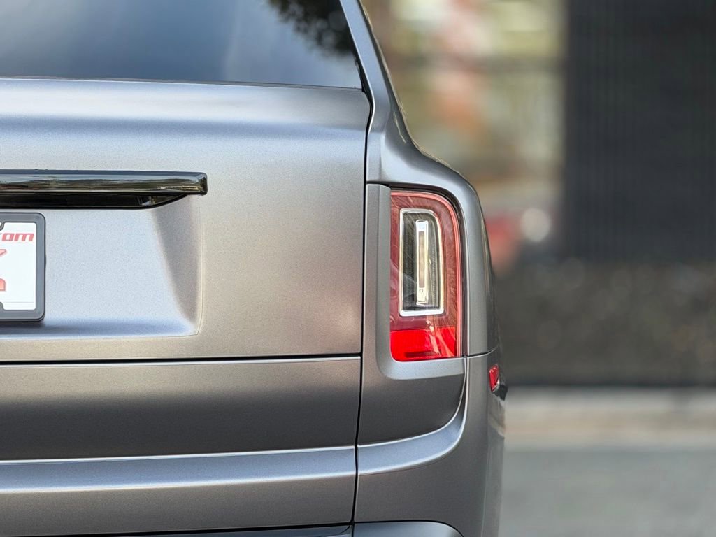 Used 2019 Rolls-Royce Cullinan image 18