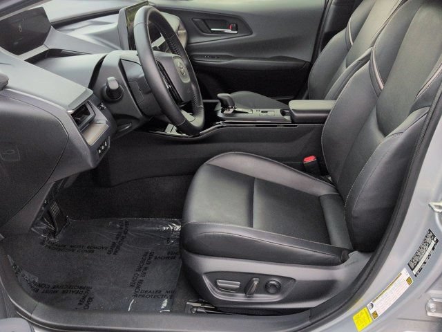 Used 2024 Toyota Prius XLE AWD/4WD image 8