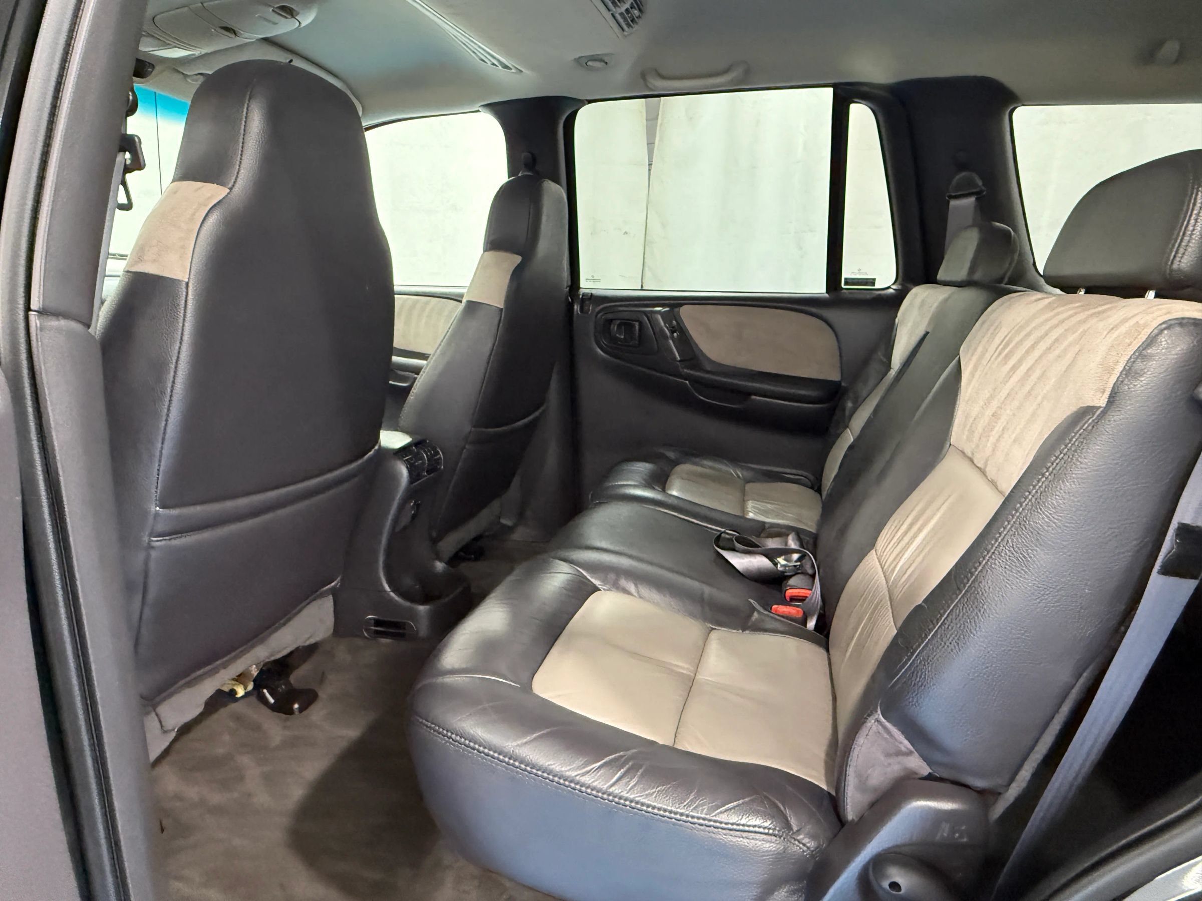 Used 2000 Dodge Durango 4WD image 30
