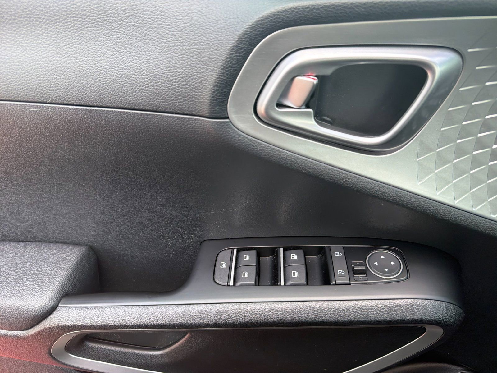 Used 2024 Kia Soul LX w/ Option Group 015 FWD image 10