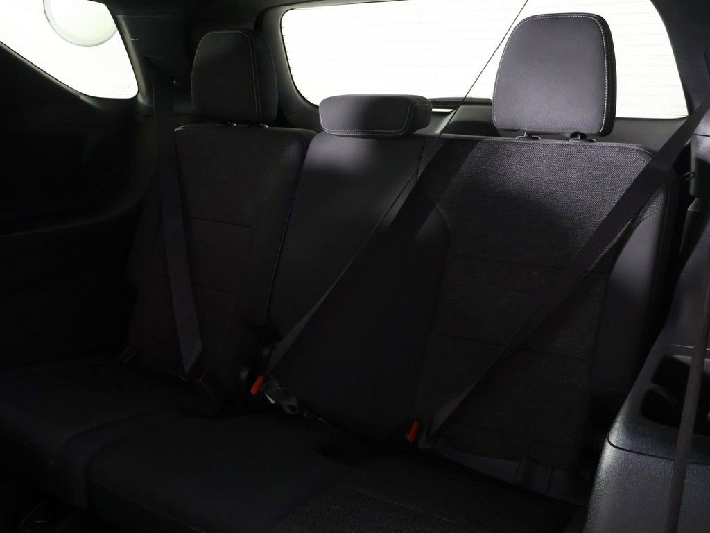 Used 2025 Chevrolet Traverse LT w/ Driver Confidence Package FWD image 32