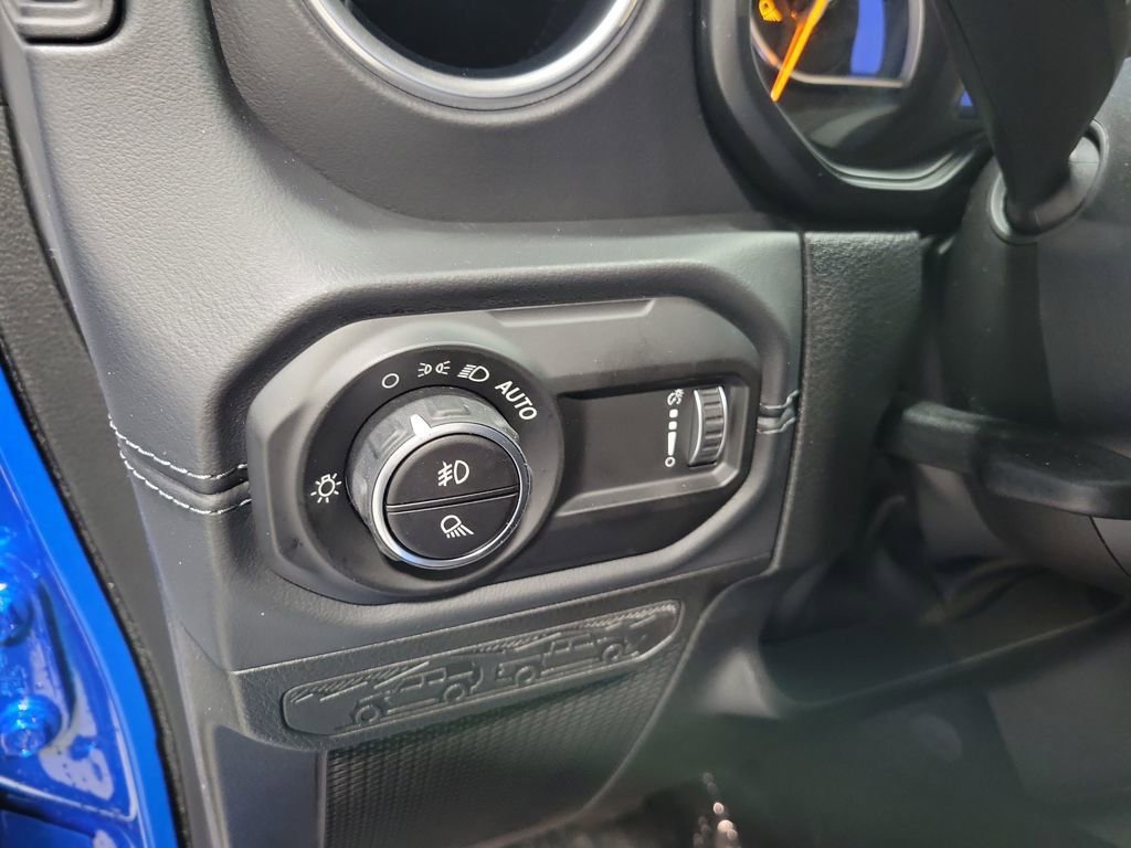 New 2026 Jeep Gladiator Sahara image 12