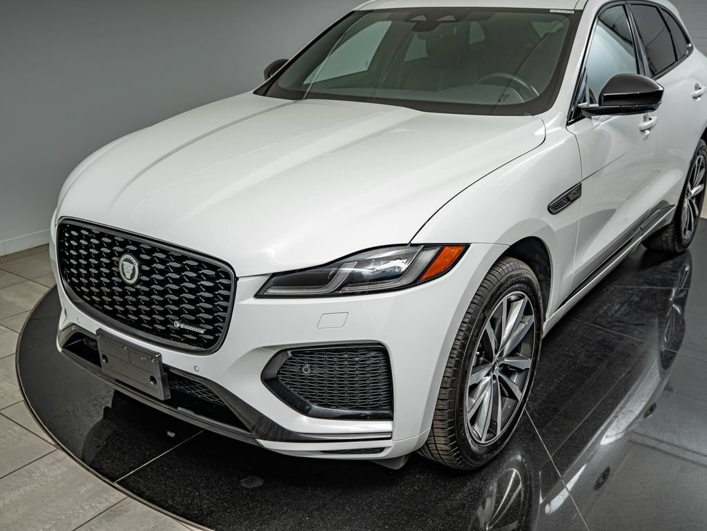 Used 2025 Jaguar F-PACE R-Dynamic S AWD/4WD image 14