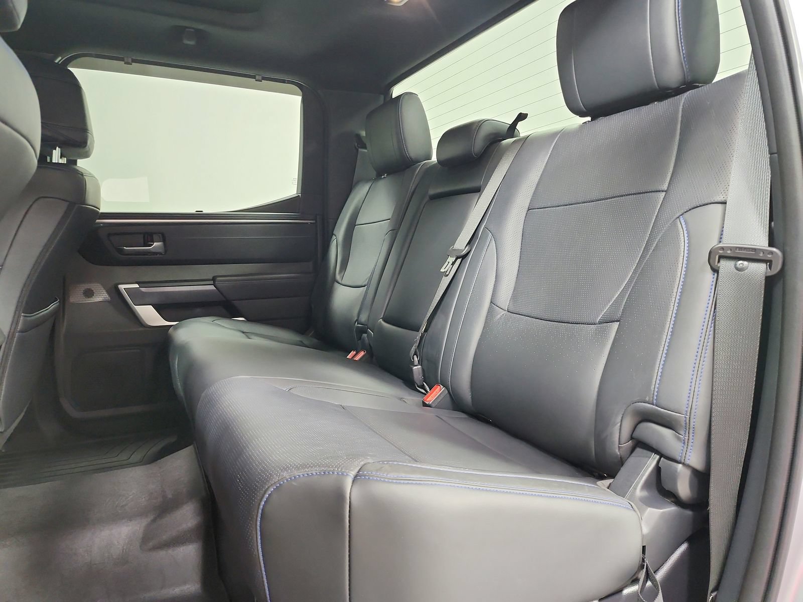 Used 2025 Toyota Tundra Platinum AWD/4WD image 38