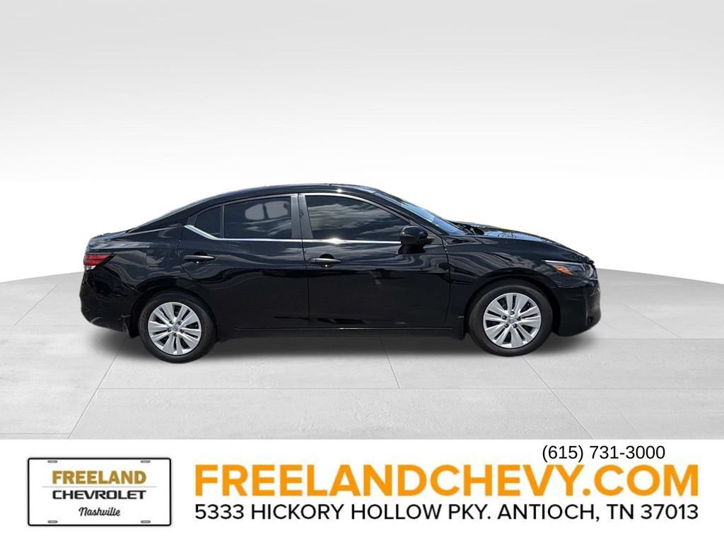 Used 2025 Nissan Sentra S FWD image 2