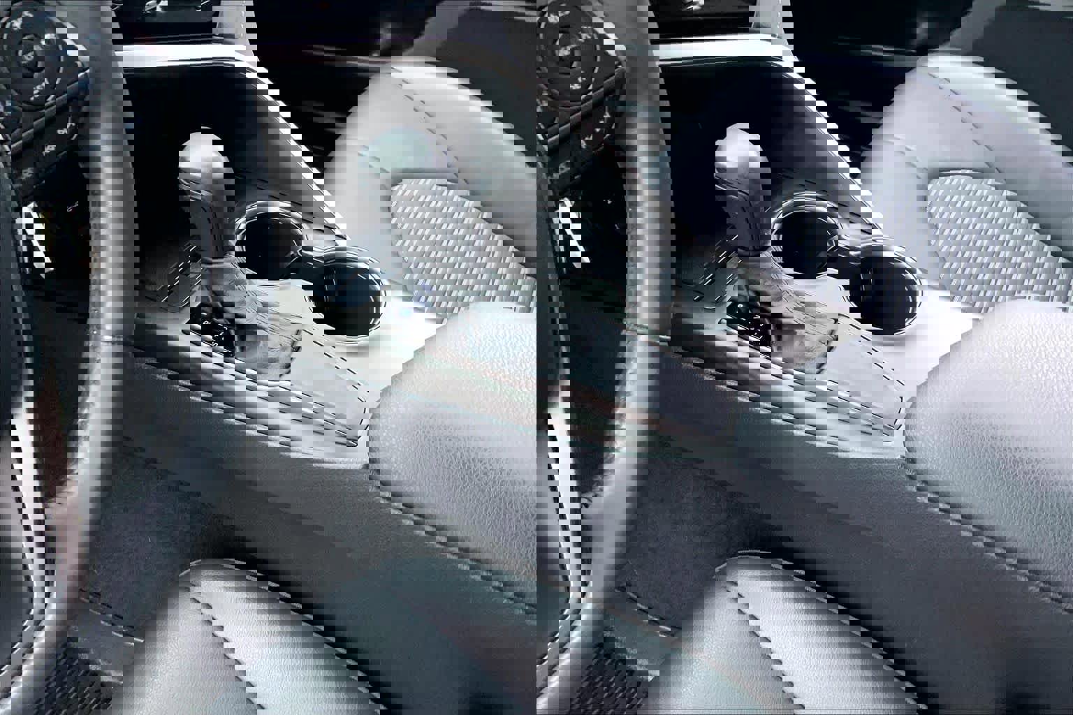 Used 2021 Toyota Camry SE image 16