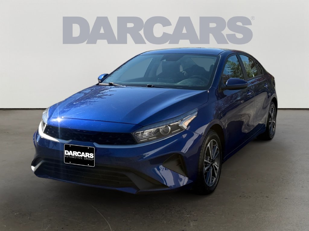 Used 2023 Kia Forte LXS FWD image 3