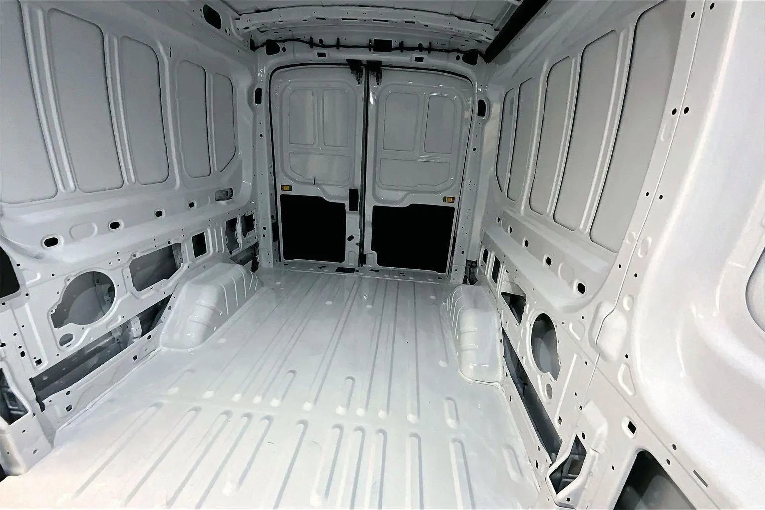 New 2026 Ford Transit 250 148 Medium Roof image 25