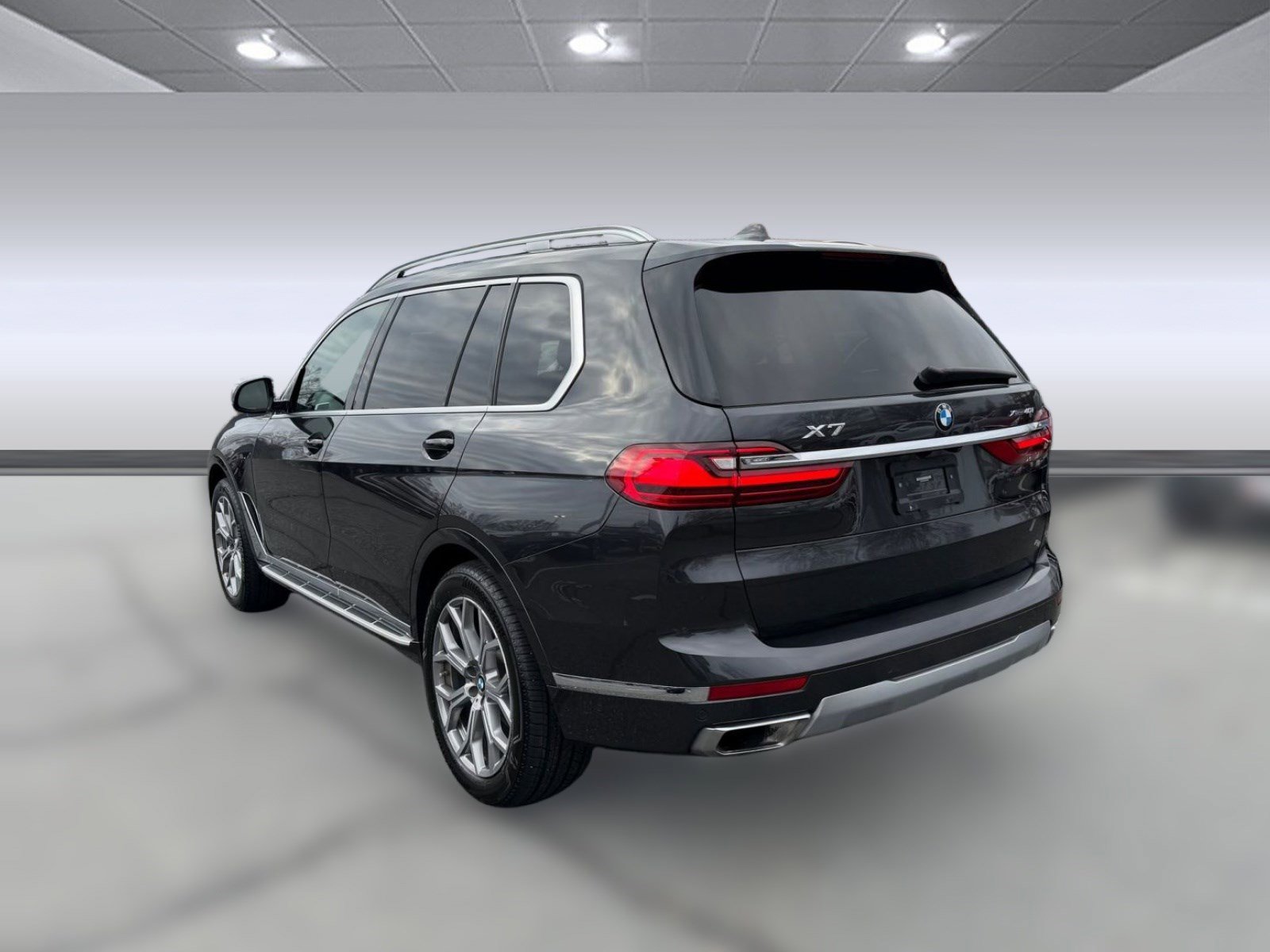 Used 2020 BMW X7 xDrive40i w/ Premium Package image 3