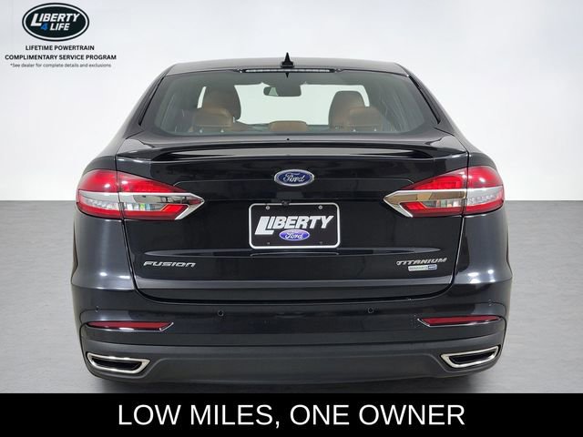 Used 2019 Ford Fusion Titanium AWD/4WD image 4
