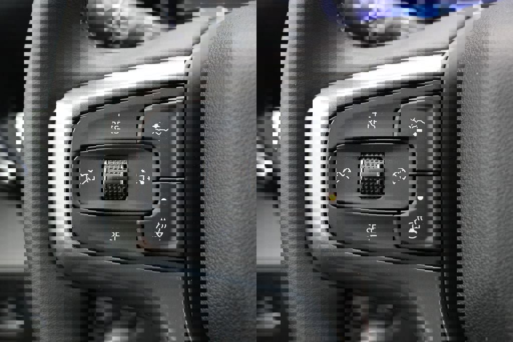 Used 2024 Chevrolet Silverado 1500 LT image 23