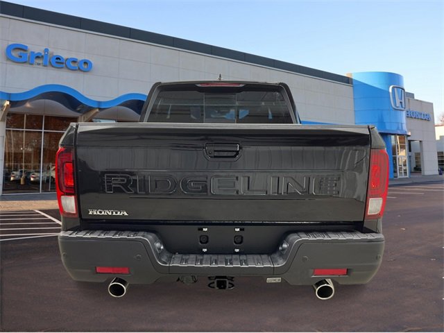 New 2026 Honda Ridgeline Black Edition image 4