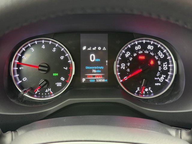 Used 2022 Toyota RAV4 XLE Premium image 17