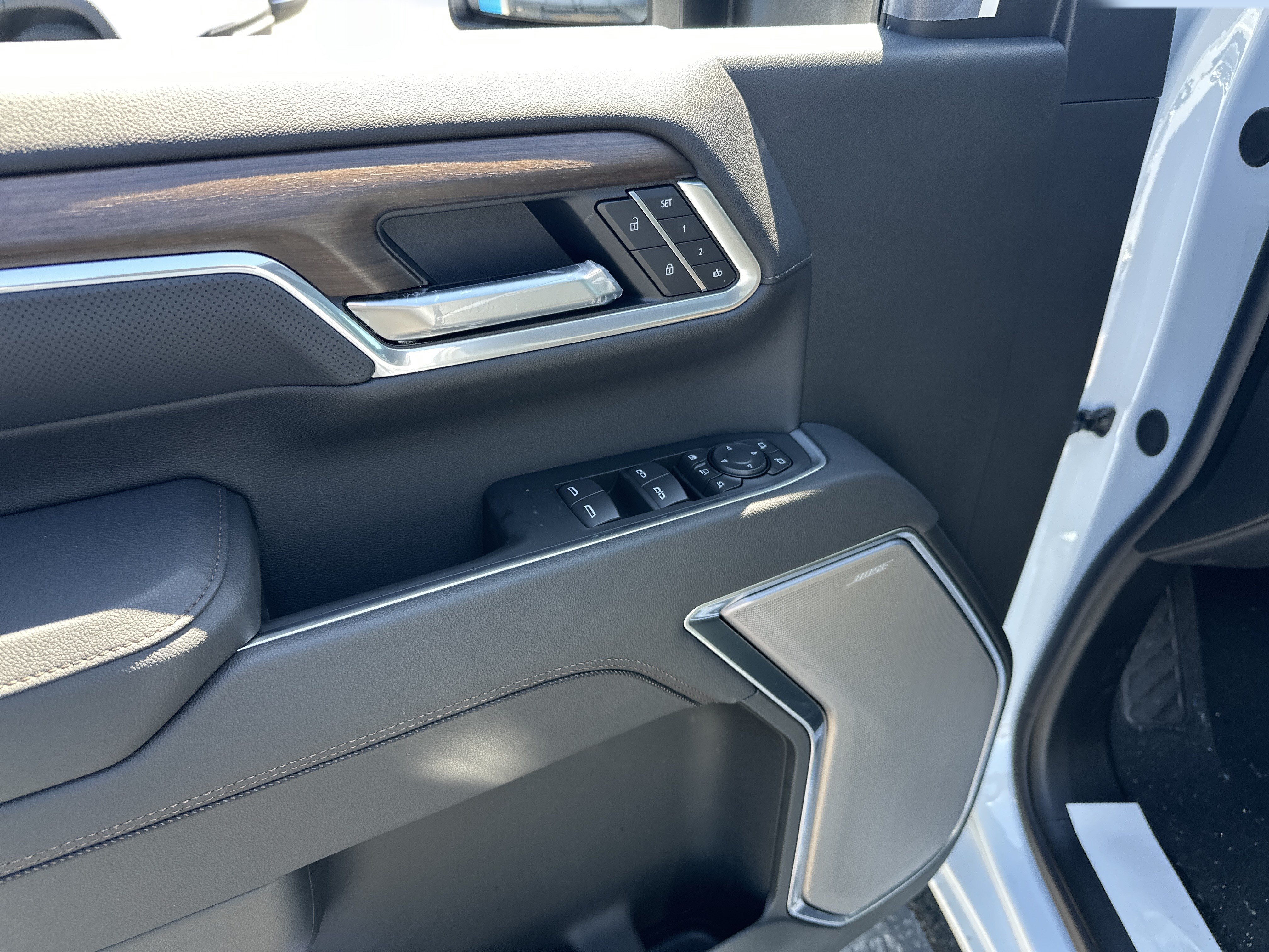 New 2026 Chevrolet Silverado 2500 High Country w/ High Country Premium Package AWD/4WD image 12