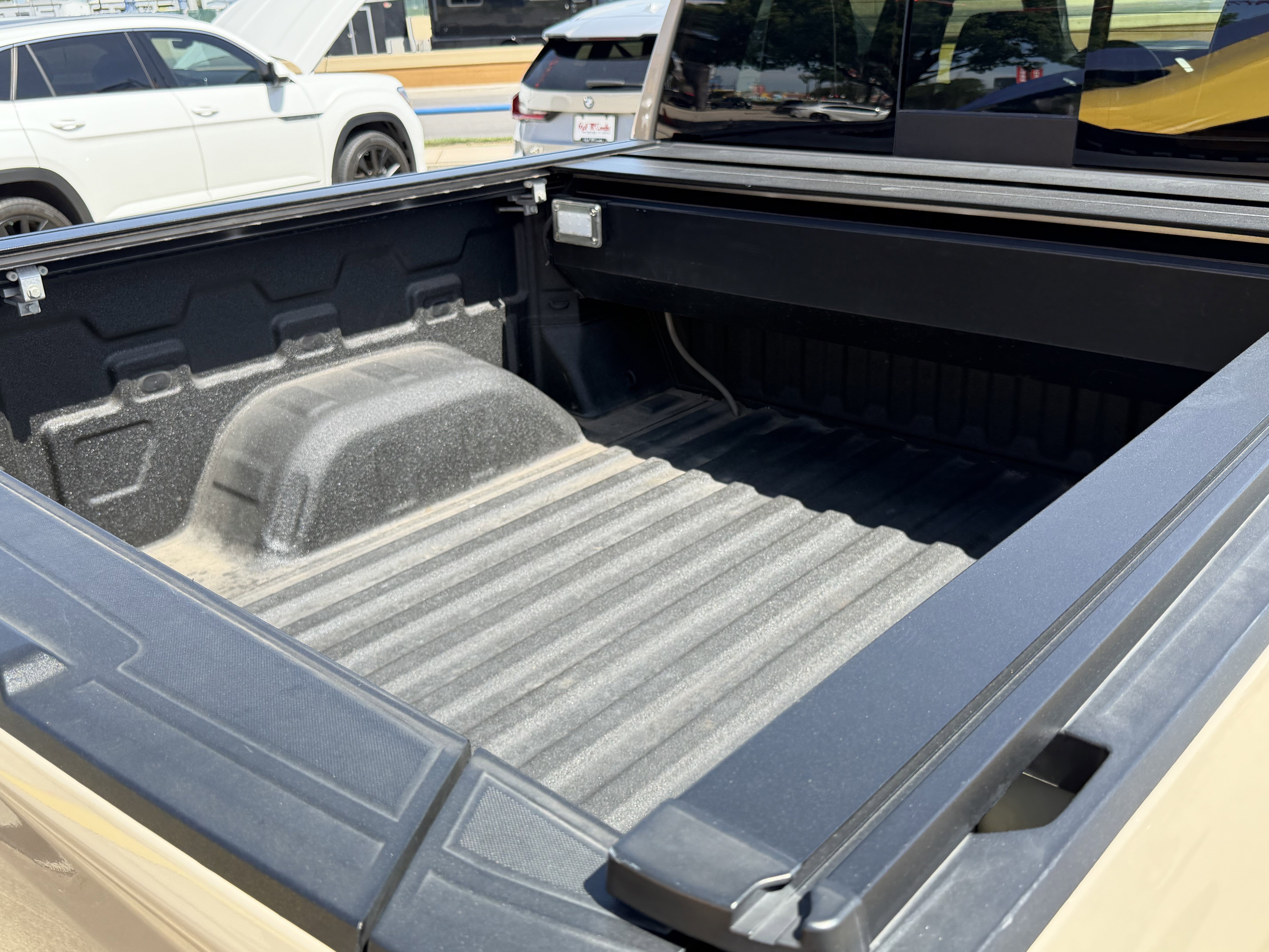 Used 2023 GMC Sierra 1500 AT4X AWD/4WD image 7