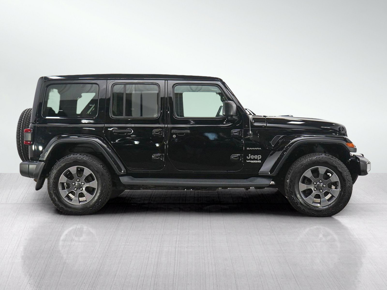 Used 2020 Jeep Wrangler Unlimited Sahara w/ Uconnect 4C Nav & Sound Group AWD/4WD image 6