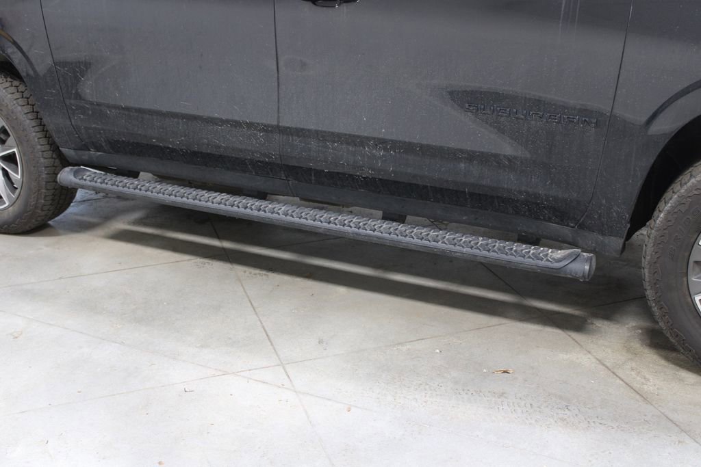 Used 2023 Chevrolet Suburban Z71 w/ Luxury Package image 13