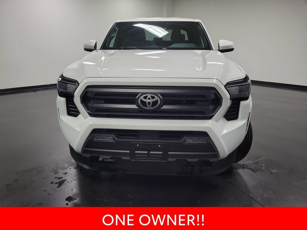 Used 2025 Toyota Tacoma SR5 RWD image 3