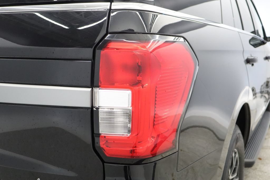 Used 2024 Ford Expedition XLT AWD/4WD image 18