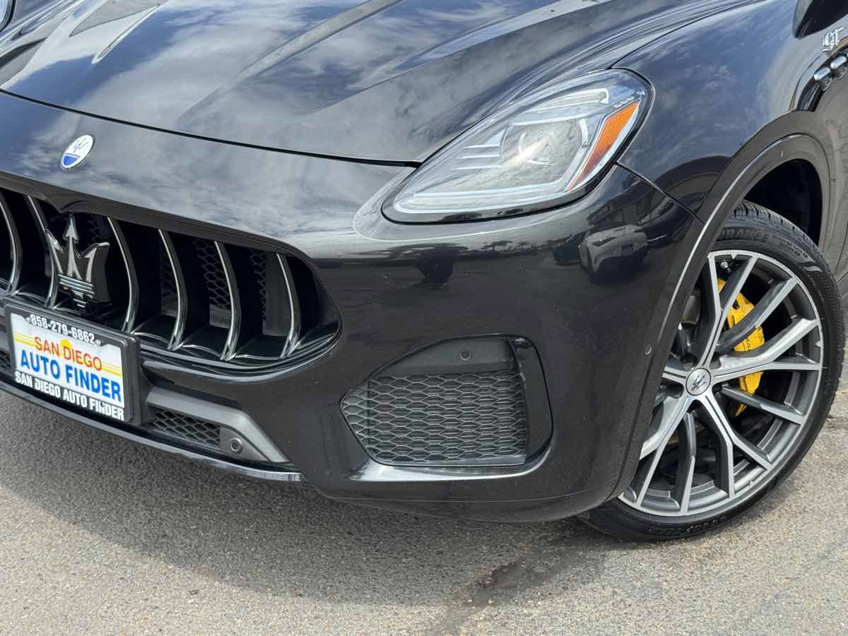 Used 2023 Maserati Grecale GT AWD/4WD image 3