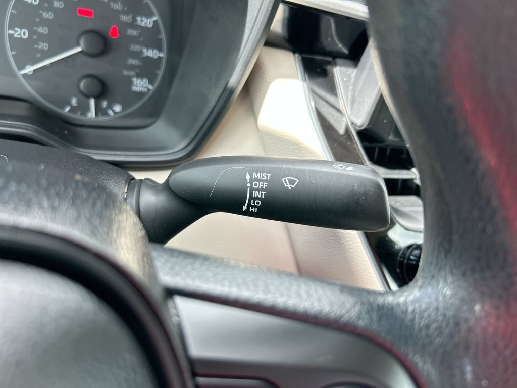 Used 2025 Toyota Corolla LE FWD image 18
