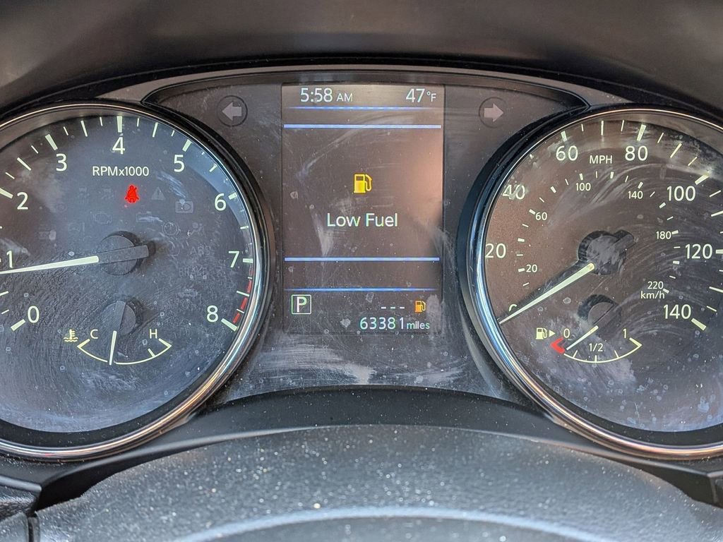 Used 2021 Nissan Rogue Sport SV AWD/4WD image 12