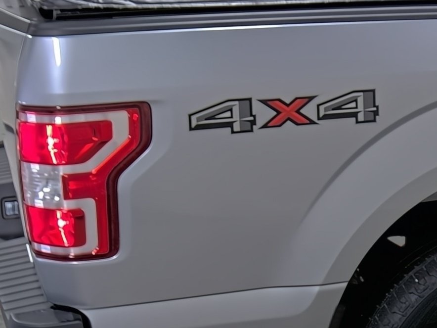 Used 2020 Ford F150 XLT w/ Equipment Group 302A Luxury AWD/4WD image 13