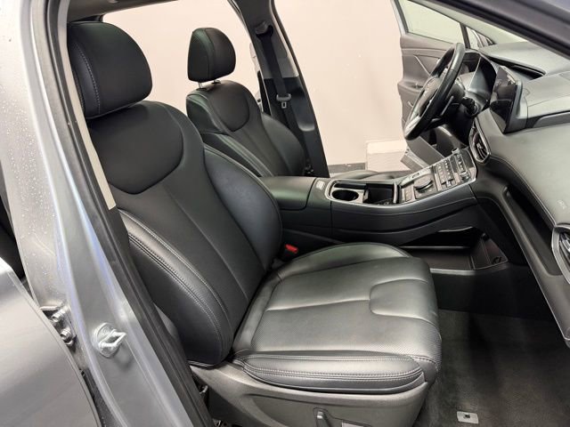 Used 2023 Hyundai Santa Fe SEL Premium image 18