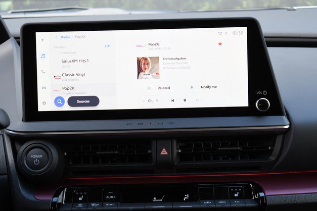 New 2026 Toyota Prius Plug-In Hybrid FWD image 11
