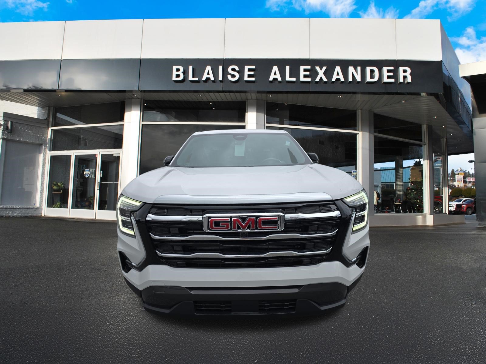New 2027 GMC Terrain Elevation w/ LPO, Floor Liner Package FWD image 9