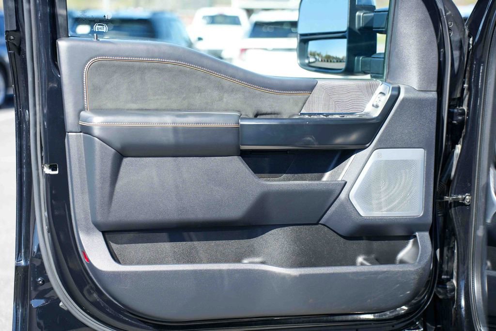 Used 2023 Ford F450 Platinum w/ FX4 Off-Road Package AWD/4WD image 14