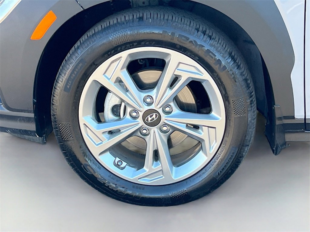 Used 2023 Hyundai Kona SEL w/ Convenience Package image 31