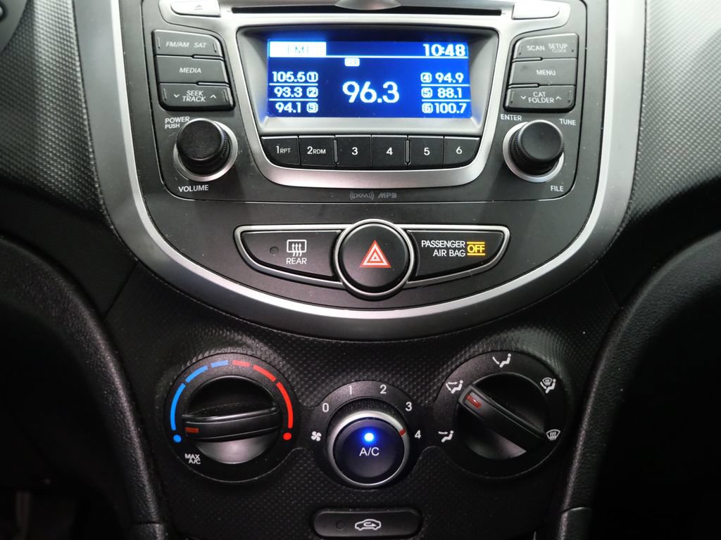 Used 2017 Hyundai Accent SE FWD image 18