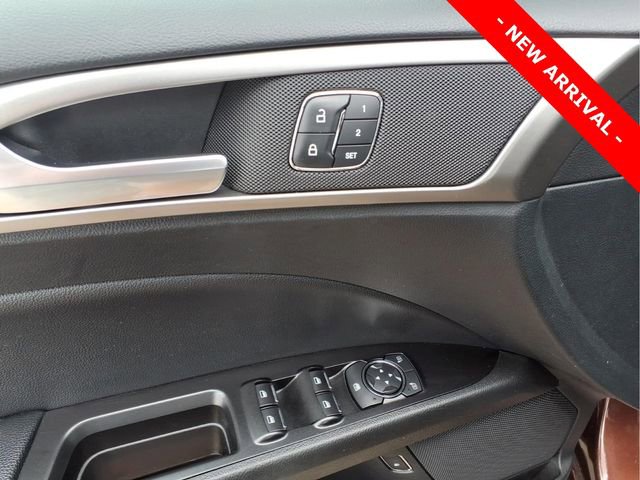 Used 2019 Ford Fusion SEL FWD image 13