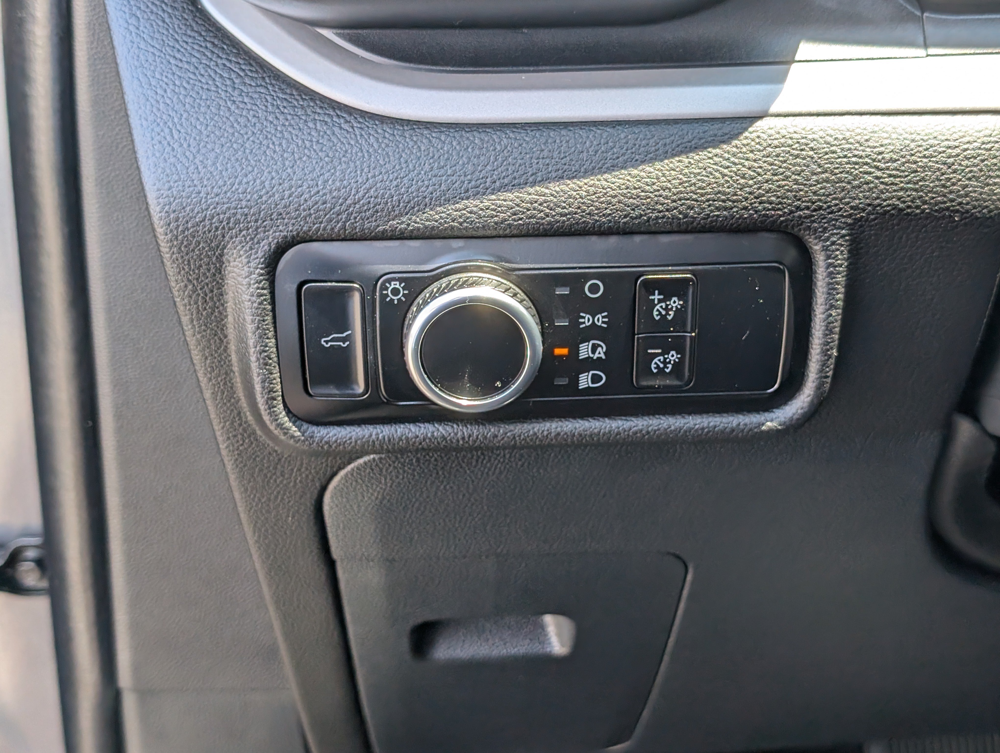 Certified 2023 Ford Explorer XLT AWD/4WD image 22
