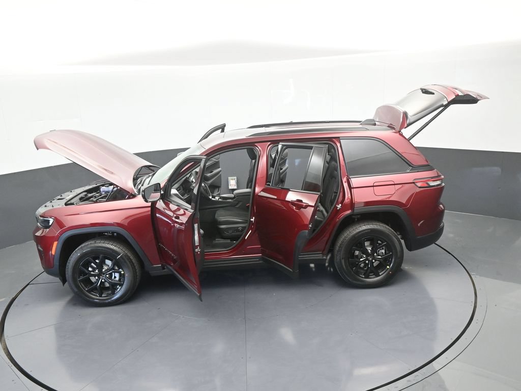 New 2025 Jeep Grand Cherokee 4WD image 60