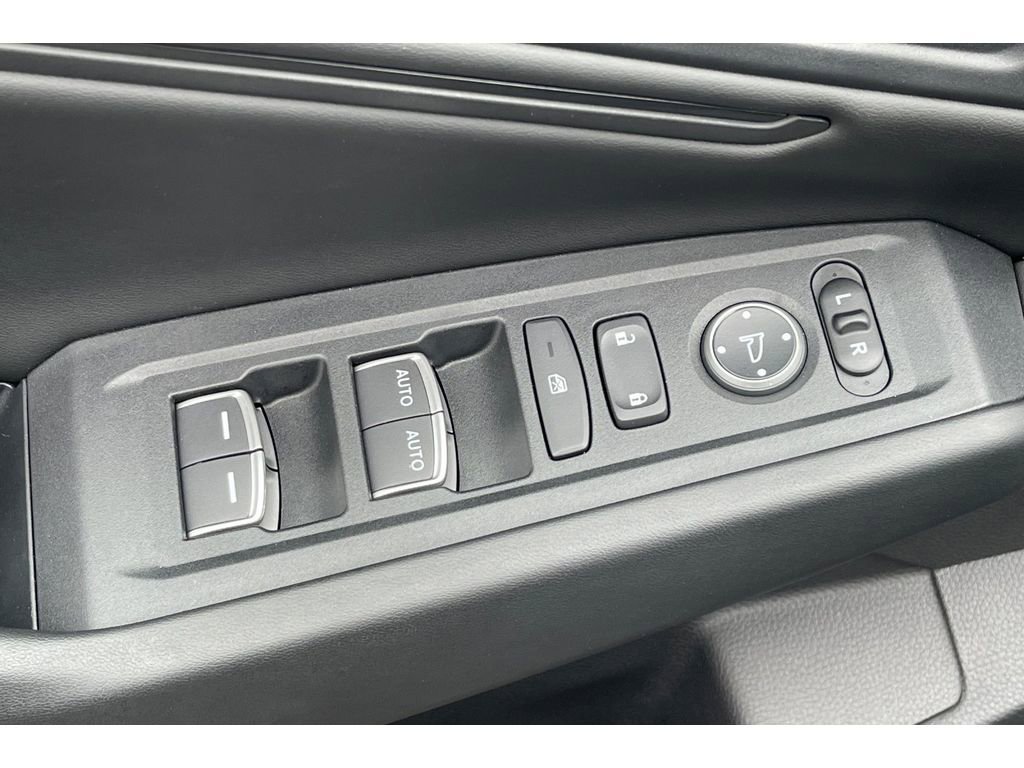 Certified 2025 Honda Accord EX-L image 12