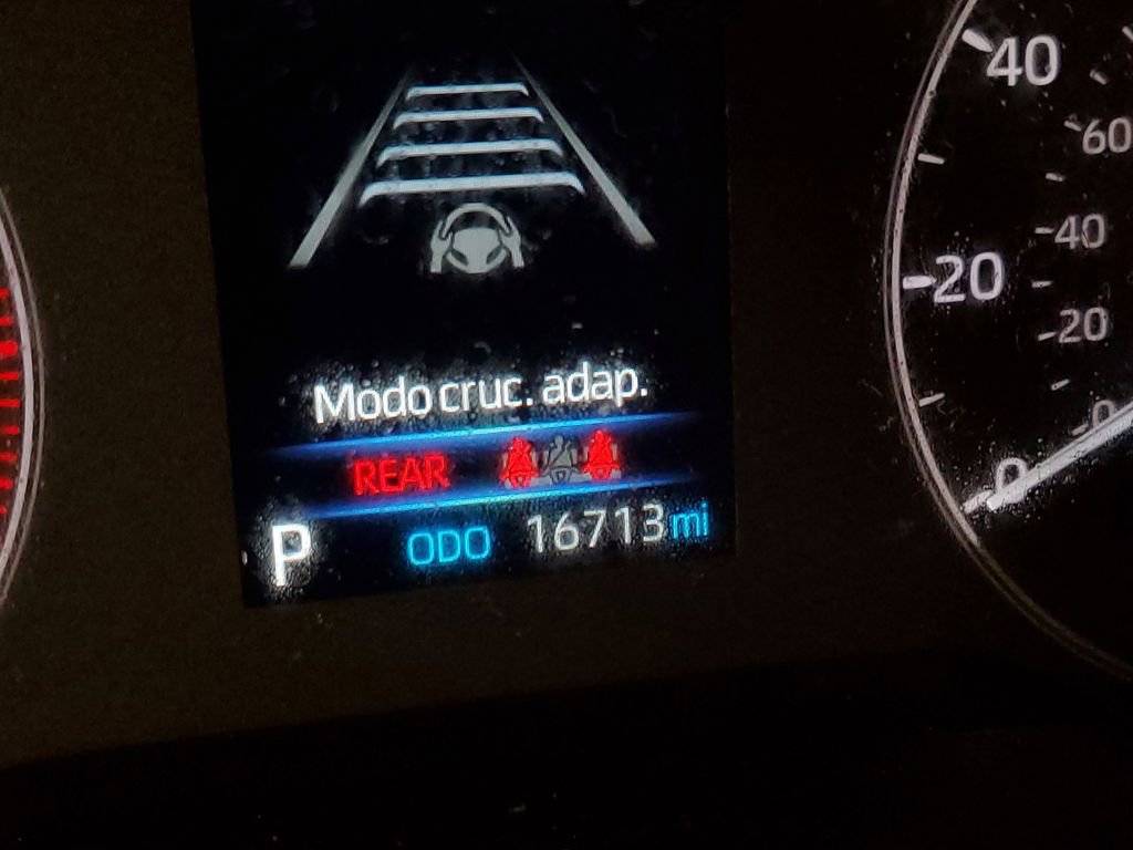 Certified 2023 Toyota Corolla Cross LE image 23