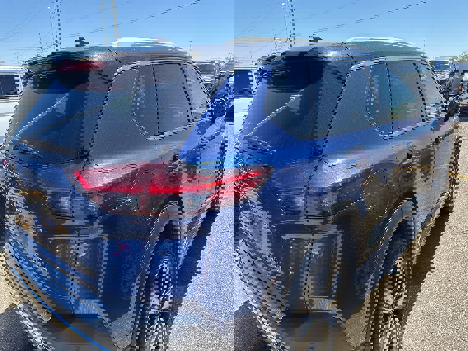 Used 2022 Nissan Rogue Platinum w/ Head-Up Display Package image 8